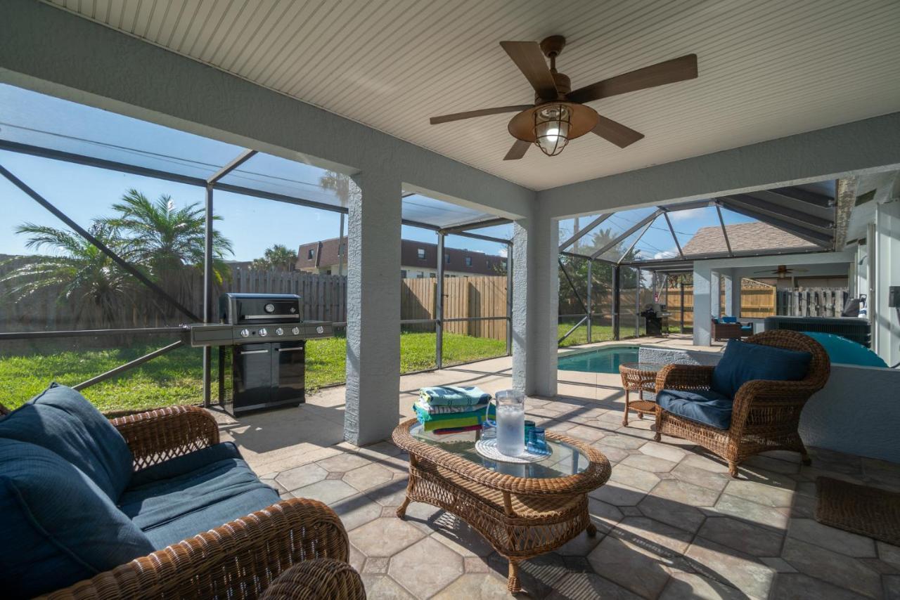 Oceanview Haven - 2Br Beach Townhome With Patio, Shared Heated Pool Steps From Paradise Beach Park! Melbourne Eksteriør bilde