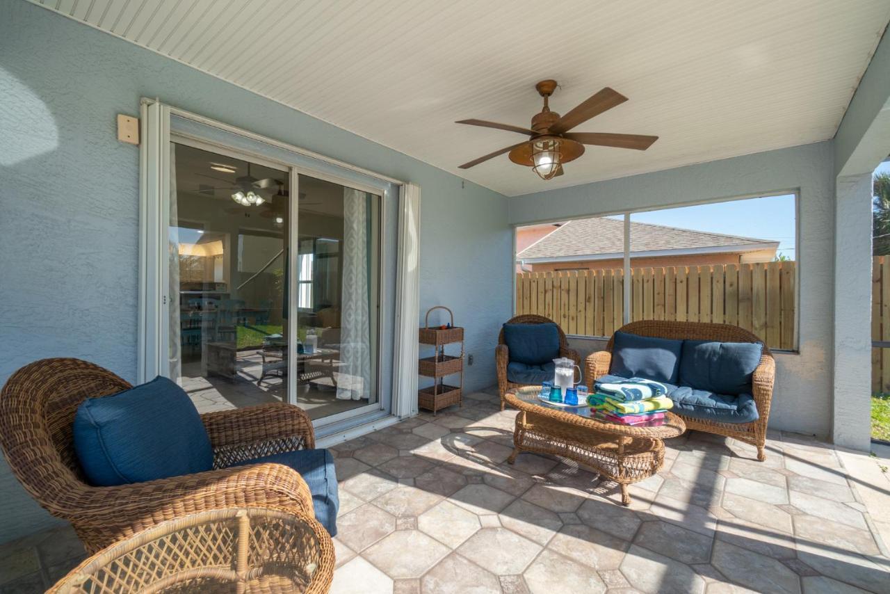 Oceanview Haven - 2Br Beach Townhome With Patio, Shared Heated Pool Steps From Paradise Beach Park! Melbourne Eksteriør bilde