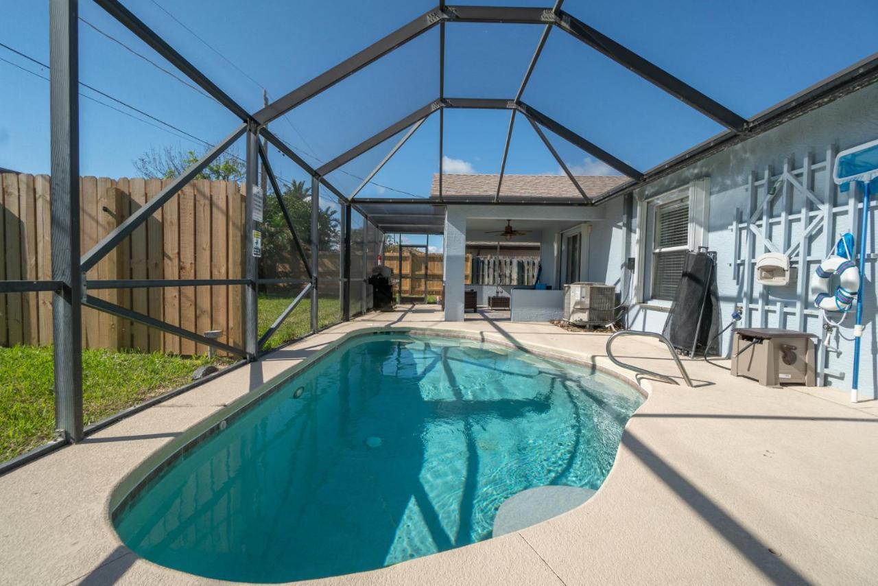 Oceanview Haven - 2Br Beach Townhome With Patio, Shared Heated Pool Steps From Paradise Beach Park! Melbourne Eksteriør bilde