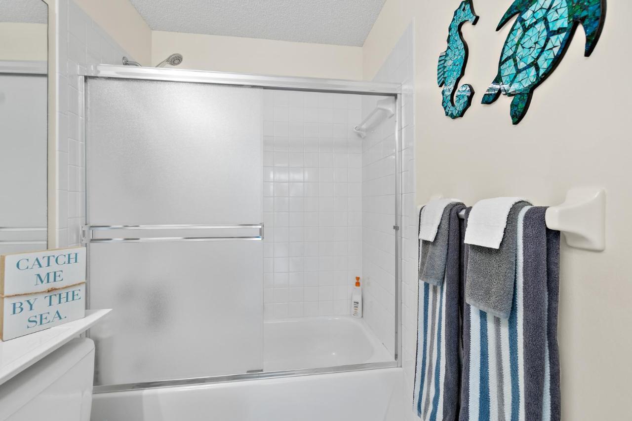 Oceanview Haven - 2Br Beach Townhome With Patio, Shared Heated Pool Steps From Paradise Beach Park! Melbourne Eksteriør bilde